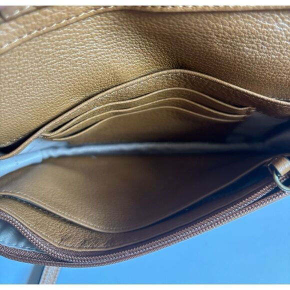 MICHAEL KORS
Floral Embellished Pebbled Leather Convertible Crossbody Bag - Picture 7 of 8